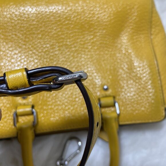 Coach Yellow Mini Blake Caryall - Picture 9 of 11
